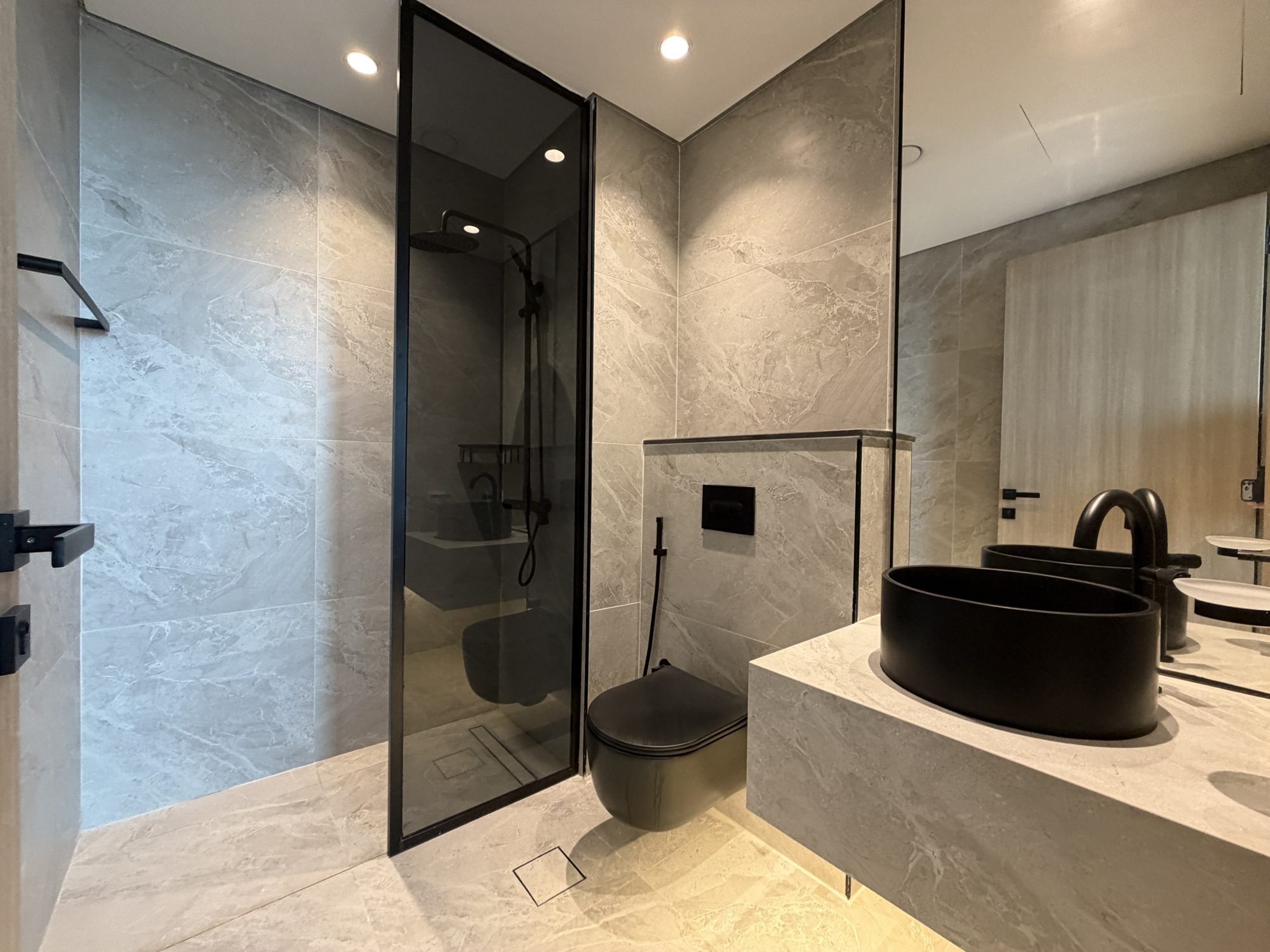 Brand New 2 Bedroom Apartment for Rent in JVT | High Floor | Marina View photo 14