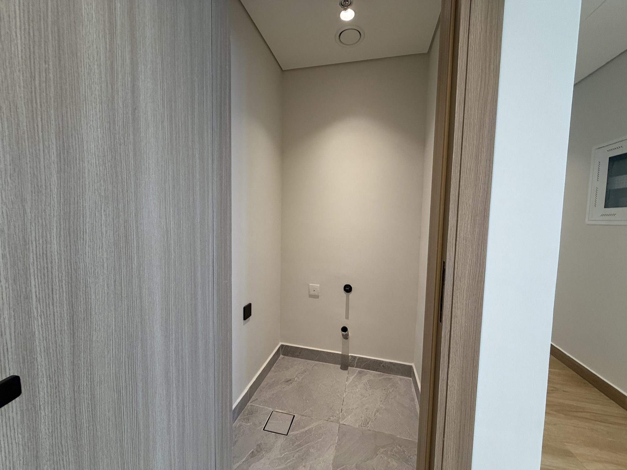Brand New 2 Bedroom Apartment for Rent in JVT | High Floor | Marina View photo 17